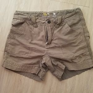 Mountain Hardware shorts